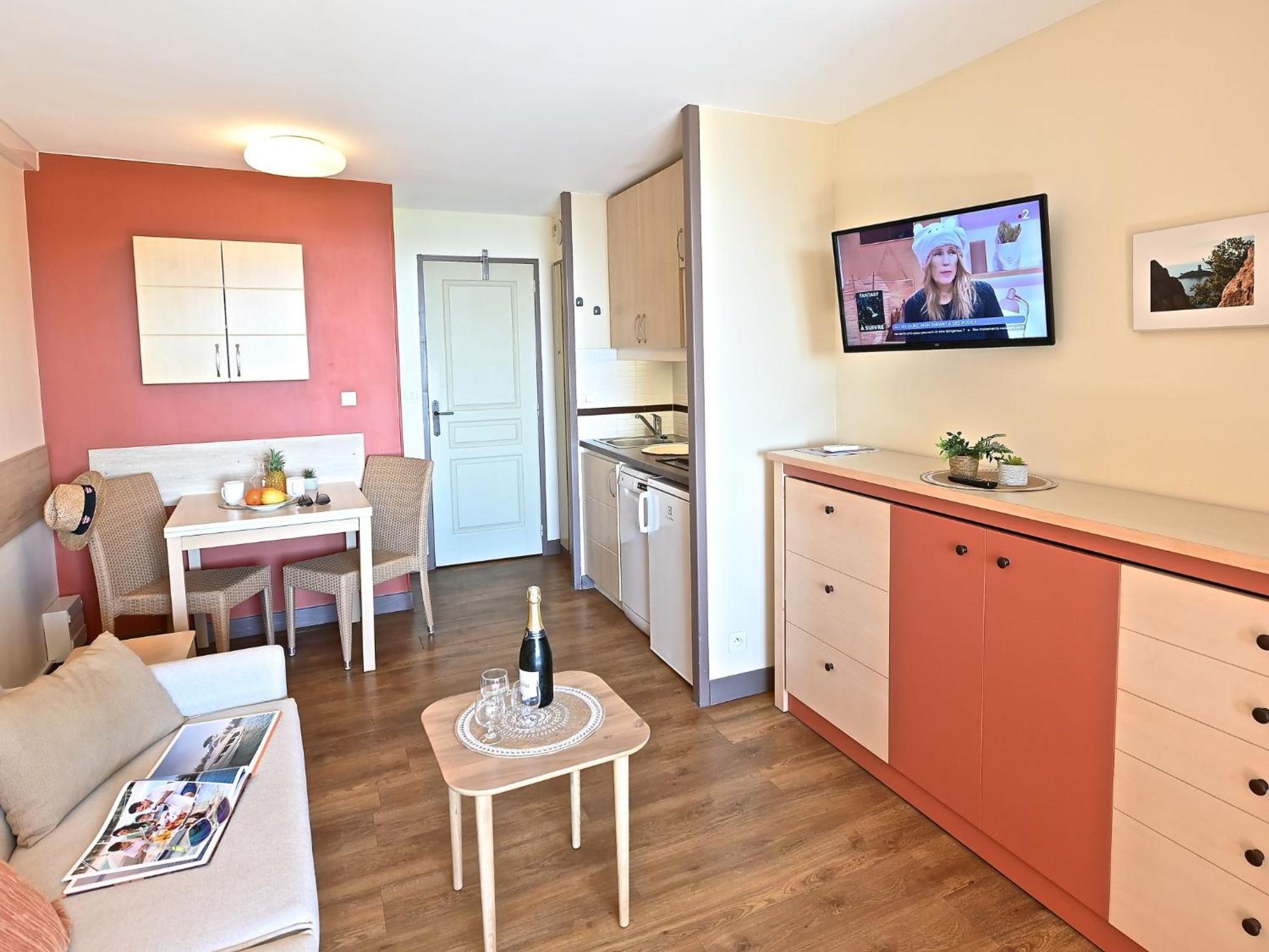 Apartment Village Cap Esterel - Le Village-9 By Interhome แซ็งต์-ราฟาเอล ภายนอก รูปภาพ